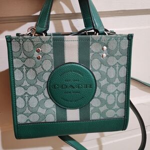 Coach Dempsey Tote 22